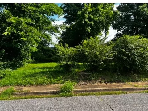 338 Fields Ave, Memphis, TN 38109