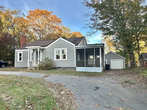709 Westside Dr, Tullahoma, TN 37388