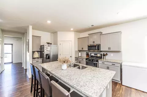 5119 Shellback Dr, Millington, TN 38053