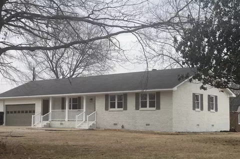 145 Main St, Whiteville, TN 38075