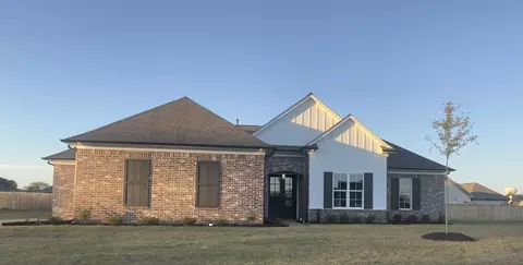 160 Oakland Ridge Cv, Oakland, TN 38060