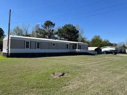 35 Franklin Dr, Millington, TN 38053