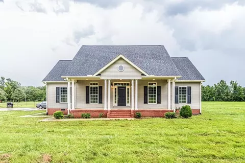 915 Maxwell Rd, Bolivar, TN 38008