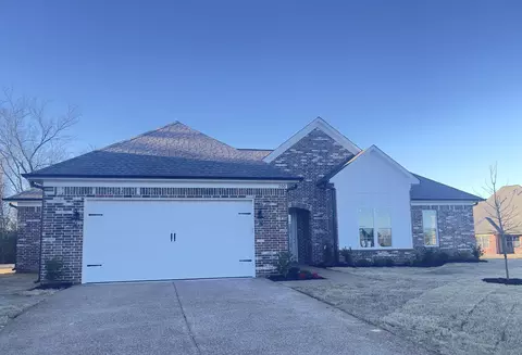 200 Oakland Ridge Cv, Oakland, TN 38060