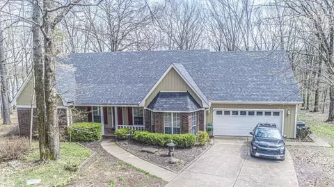 395 Clara Dr, Eads, TN 38028