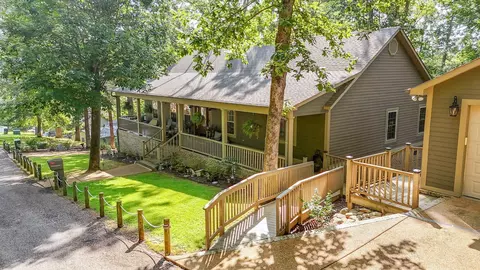 20 Captains Cv, Savannah, TN 38372