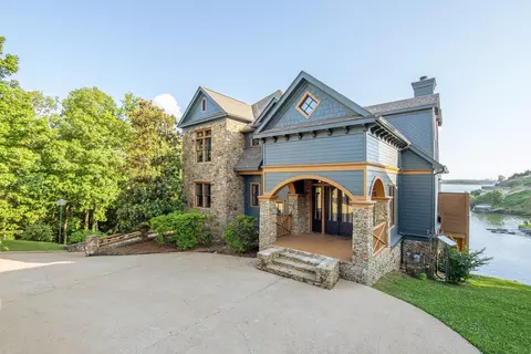 212 Anchor Bay Pt, Savannah, TN 38372