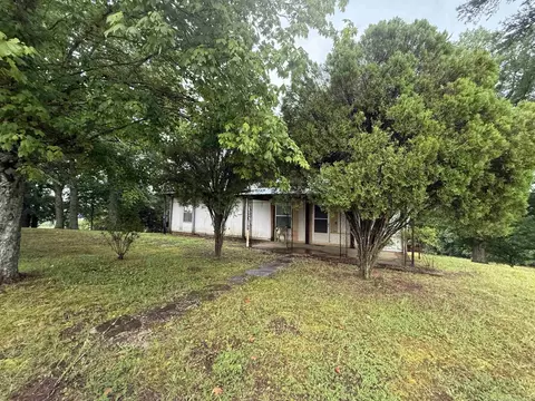 8625 Lutts Rd, Lutts, TN 38471