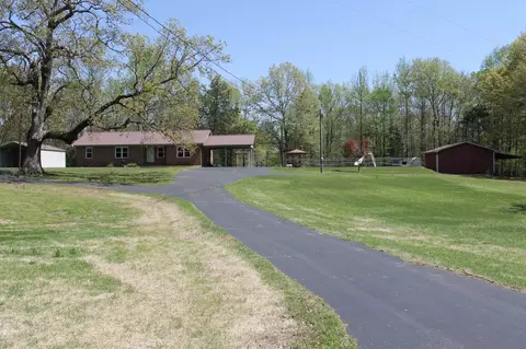 1425 Hill Dr, Counce, TN 38326
