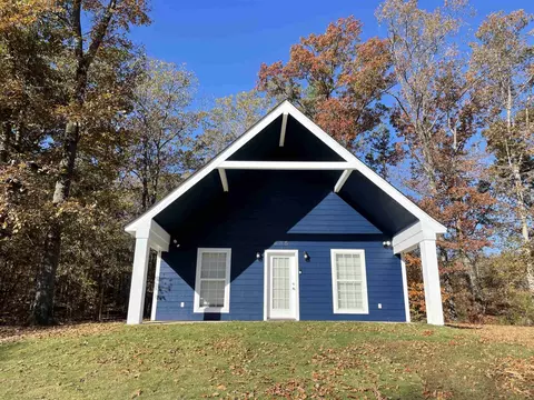 635 Fairway Ln, Counce, TN 38326