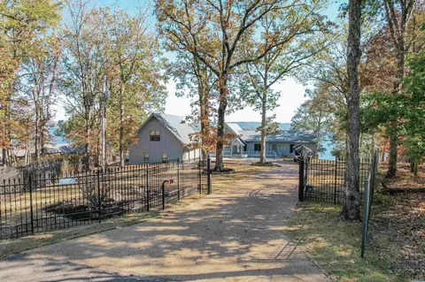 910 Port Ln, Counce, TN 38326