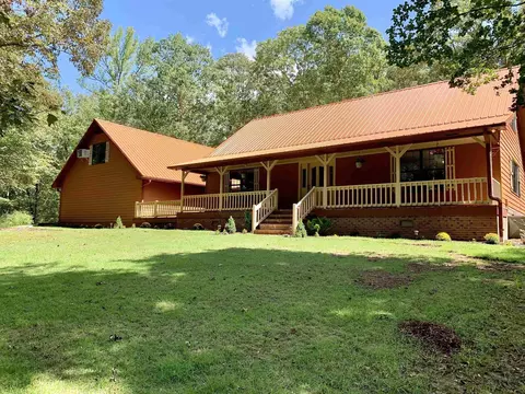 8810 Powell Chapel Rd, Hornsby, TN 38044