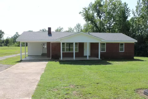 960 Old Union Rd, Adamsville, TN 38310
