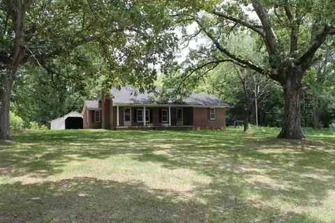 180 Hwy 421, Sardis, TN 38371