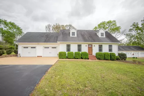 455 Allison Ln, Savannah, TN 38372