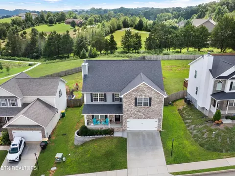 1152 Cloud View Dr, Powell, TN 37849 photo 2