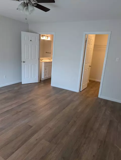 Bedroom - 906 Hershell St, Burns, TN 37029 photo 1 of 3