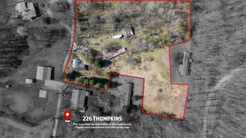 226 Tompkins Rd, Robbins, TN 37852