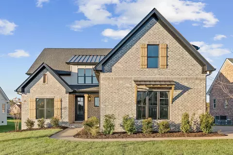 1105 Collin Dr #218, Lebanon, TN 37087