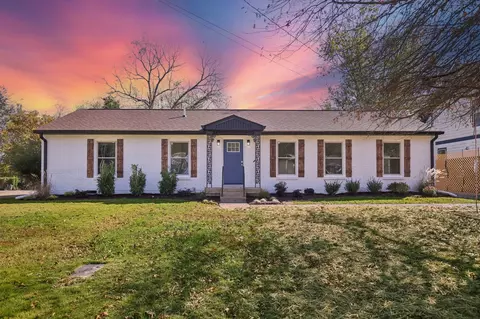 1011 Shadow Ln, Nashville, TN 37206