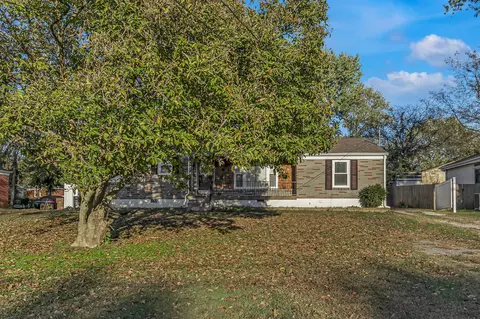 307 Lorna Dr, Nashville, TN 37214
