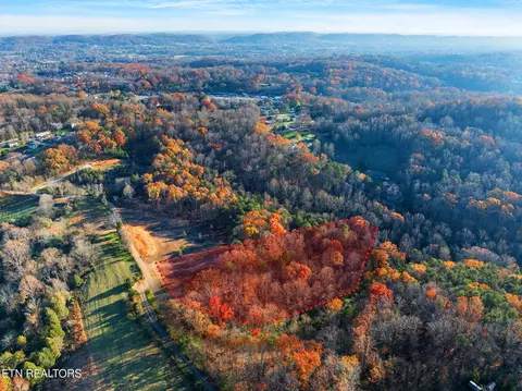 230 Wells Rd, Powell, TN 37849 photo 6