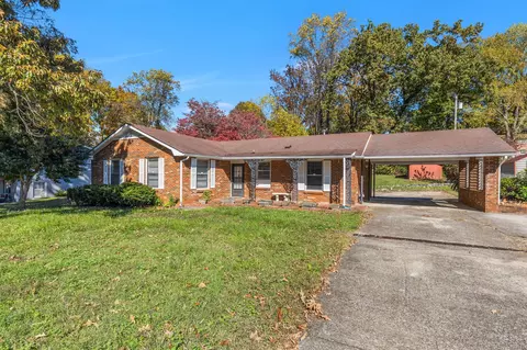111 Nottingham Pl, Clarksville, TN 37042