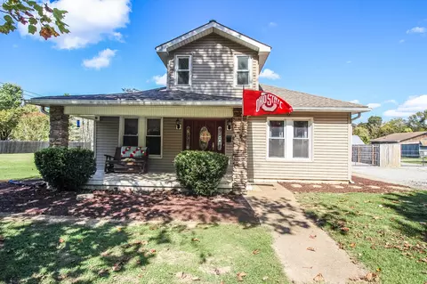 311 E Main St, Waverly, TN 37185