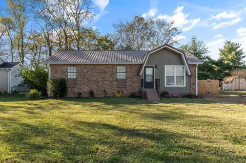 312 Blade St, Gallatin, TN 37066