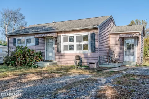2313 Grove St, Maryville, TN 37804