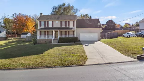2624 Elkmont Dr, Clarksville, TN 37040