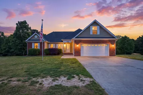 6807 Grazing Ln, Birchwood, TN 37308