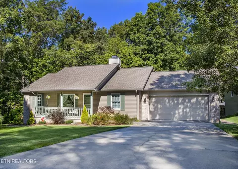 175 Delbridge Ln, Crossville, TN 38558