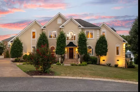 105 S Governors Cv, Hendersonville, TN 37075