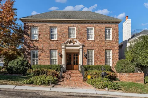 815 Foster Hl, Nashville, TN 37215
