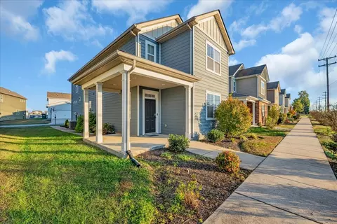 18 Pointer Pl, Lebanon, TN 37087
