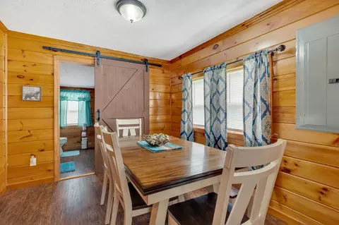 Dining - 114 Ashley Rd, Jamestown, TN 38556 photo 1 of 2