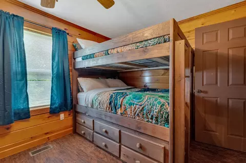 Bedroom - 114 Ashley Rd, Jamestown, TN 38556 photo 5 of 6