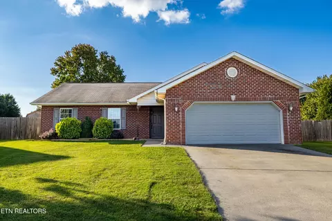 225 Gadwall Ln, Maryville, TN 37801