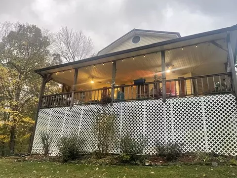 85 Lakeview Ln, Stewart, TN 37175