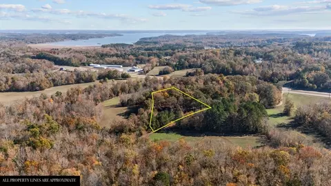 12225 Off Highway 79 N, Buchanan, TN 38222