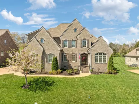 9133 Holstein Dr, Nolensville, TN 37135