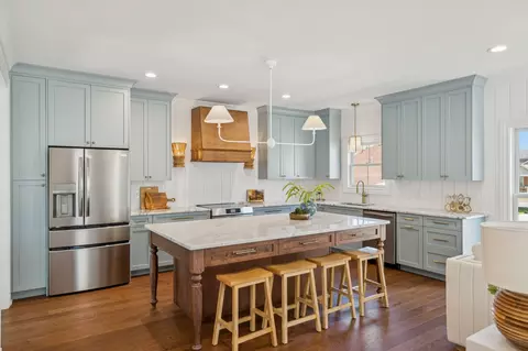Kitchen - 308 Bridge Ave, Murfreesboro, TN 37129 photo 1 of 4