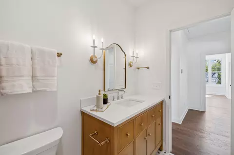 Bath - 308 Bridge Ave, Murfreesboro, TN 37129 photo 6 of 6