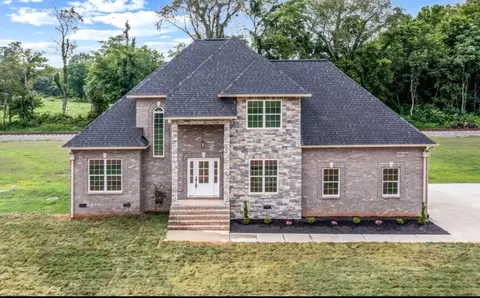 711 Johnson St, Clarksville, TN 37043