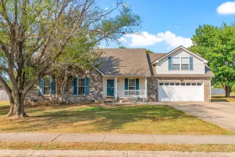 773 Fire Break Dr, Clarksville, TN 37040