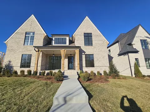 2962 Del Rio Pike, Franklin, TN 37069
