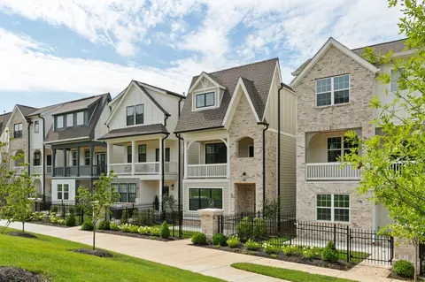 504 Edwin St #1, Nashville, TN 37207