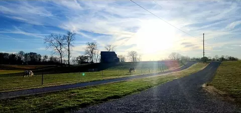 4591 Benson Rd, Springfield, TN 37172 photo 3