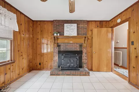 Living - 4212 Pate Rd, Franklin, TN 37064 photo 3 of 3